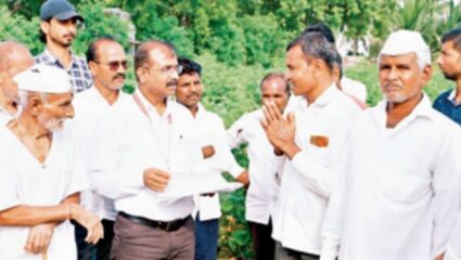 Ahilyanagar News: कोपरगाव पॅटर्नची सगळीकडे चर्चा! तहसीलदारांनी थेट बांधावर जाऊनच…