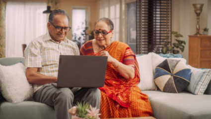 Jeevan Praman Patra: पेन्शनर्सना आता बँकेत जायची गरज नाही, घरीच मिळणार जीवन प्रमाणपत्र