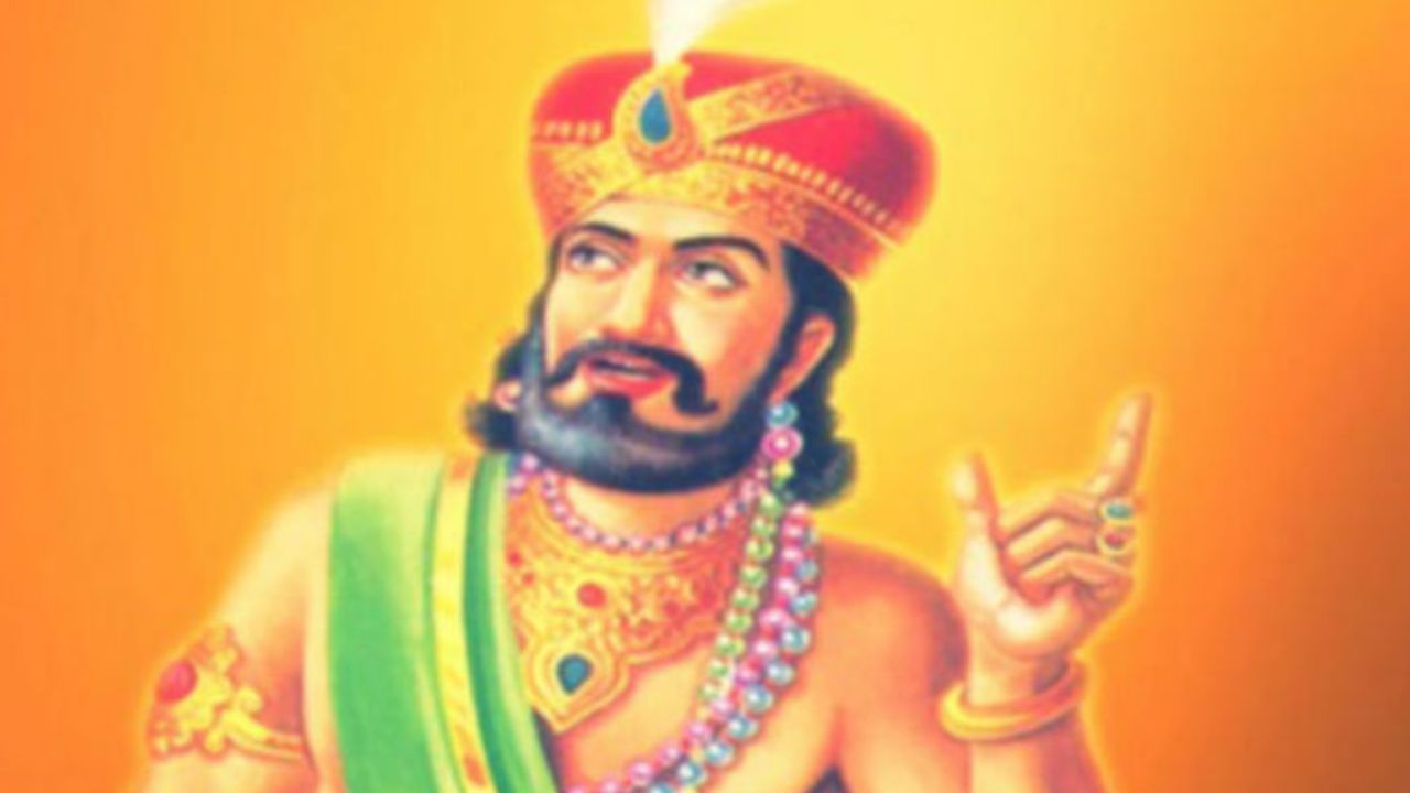 महाभारतातील सर्वात बुद्धिमानी योद्धा म्हणून विदूर प्रसिद्ध होता, त्याच्या शेवटच्या इच्छेत त्याने सांगितले की, मृत्यूनंतर त्याचे शरीर सुदर्शन चक्रात विलीन व्हावे. भगवान श्रीकृष्णाने त्याची ही इच्छा पूर्ण केली होती