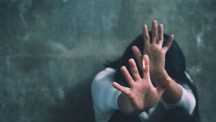 तुझं प्रमोशन करतो, पगार वाढवतो, त्या बदल्यात मला…; पुण्यातील संतापजनक प्रकार उघडकीस