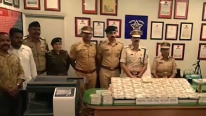 Sangli : मिरजेतील महात्मा गांधी पोलीस चौक पोलिसांची कारवाई