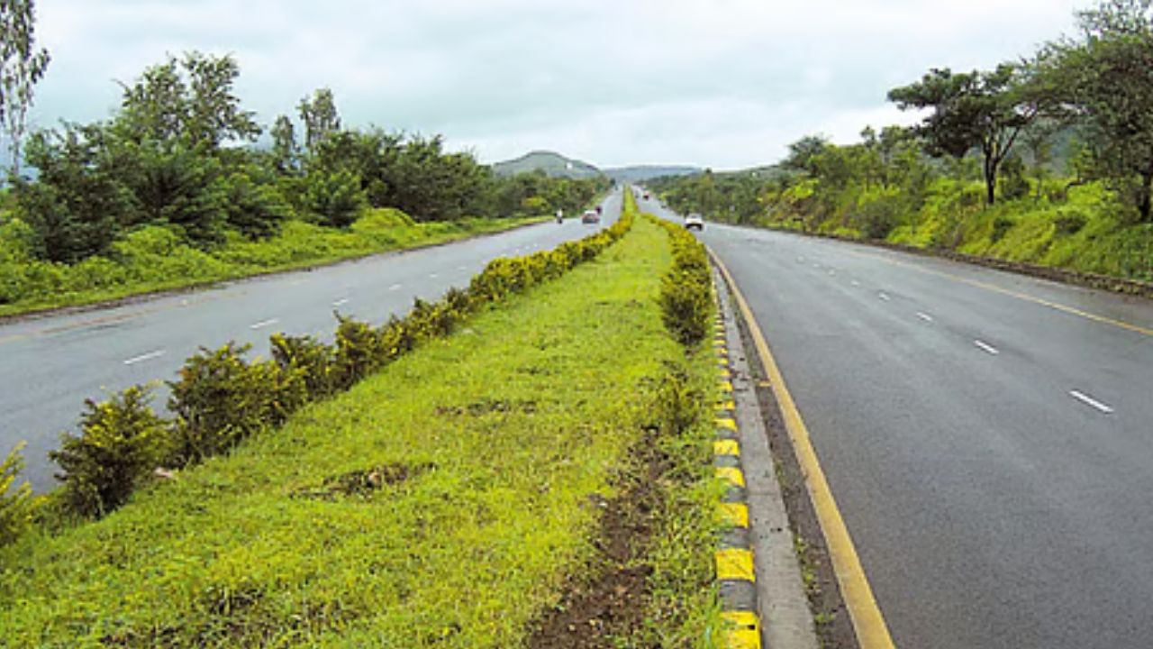 Satara News : रस्तारुंदीकरणाची कामे दर्जेदार करा; सार्वजनिक बांधकाममंत्री शिवेंद्रसिंहराजे भोसले यांची सूचना
