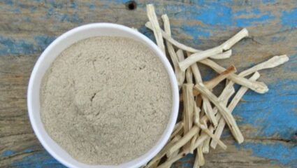 Health Care Tips : मासिकपाळीची समस्या असो किंवा वयोमानुसार होणारे आजार; महिलांच्या व्याधींवर ‘हे’ आयुर्वेदीक चूर्ण आहे वरदान