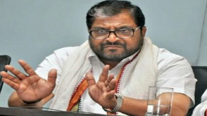 10 नोव्हेंबरपर्यंत कारखानदारांनी निर्णय घ्यावा, नाहीतर आम्ही…; राजू शेट्टींचा इशारा