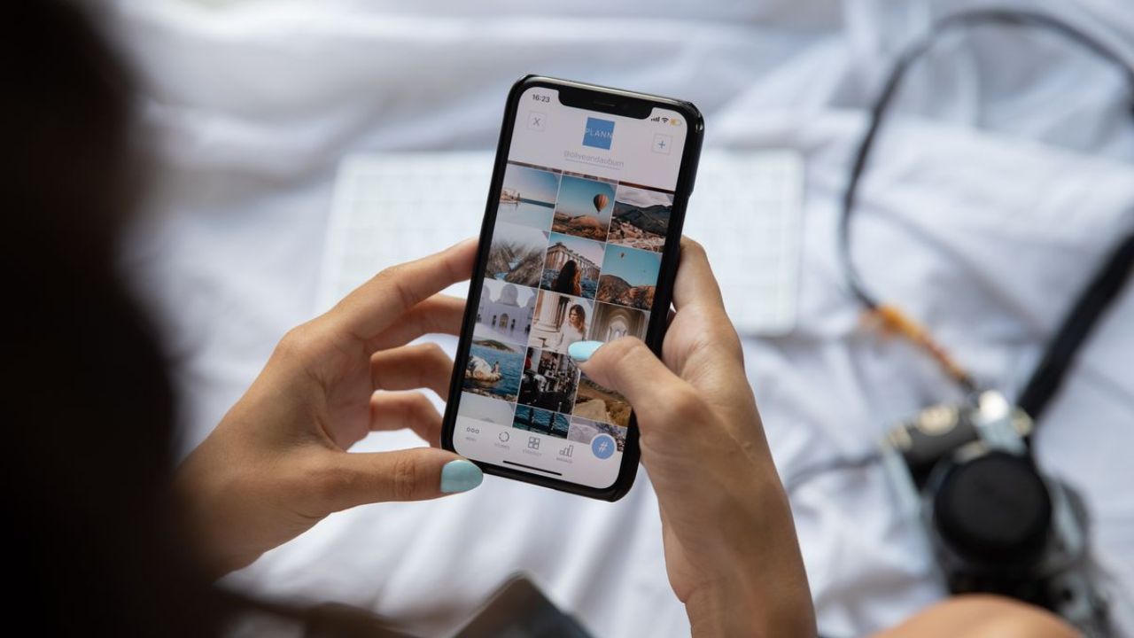 Tech Tips: जुना स्मार्टफोन विकण्यापूर्वी करा हे महत्त्वाचं काम, अन्यथा होईल तुमचं मोठं नुकसान