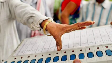 आत्तापर्यंत 16 BLO चा झाला मृत्यू; SIR वर घेतला जातोय संशय