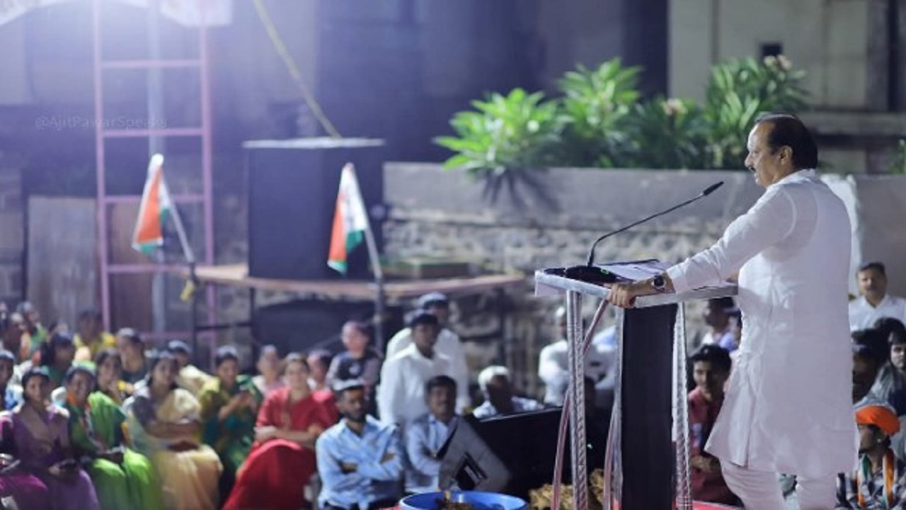 ‘तुम्ही खणखणीत नाणं दिलं तर खणखणीत विकासकामे जोमाने करू’; अजित पवारांचं बारामतीकरांना आश्वासन