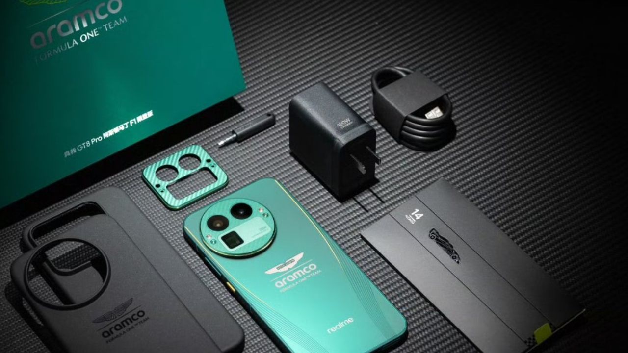 Realme ने भारतात लाँच केला Aston Martin F1 लिमिटेड एडिशन 5G फोन, 7,000mAh बॅटरीसह मिळणार हे धमाकेदार फीचर्स