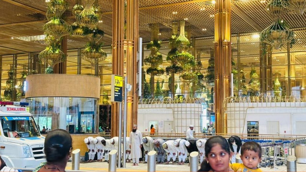 Bengaluru Airport Namaz: बंगळुरु आंतरराष्ट्रीय विमानतळावर नमाजपठन! व्हिडिओ व्हायरल होताच उफाळला नवा वाद