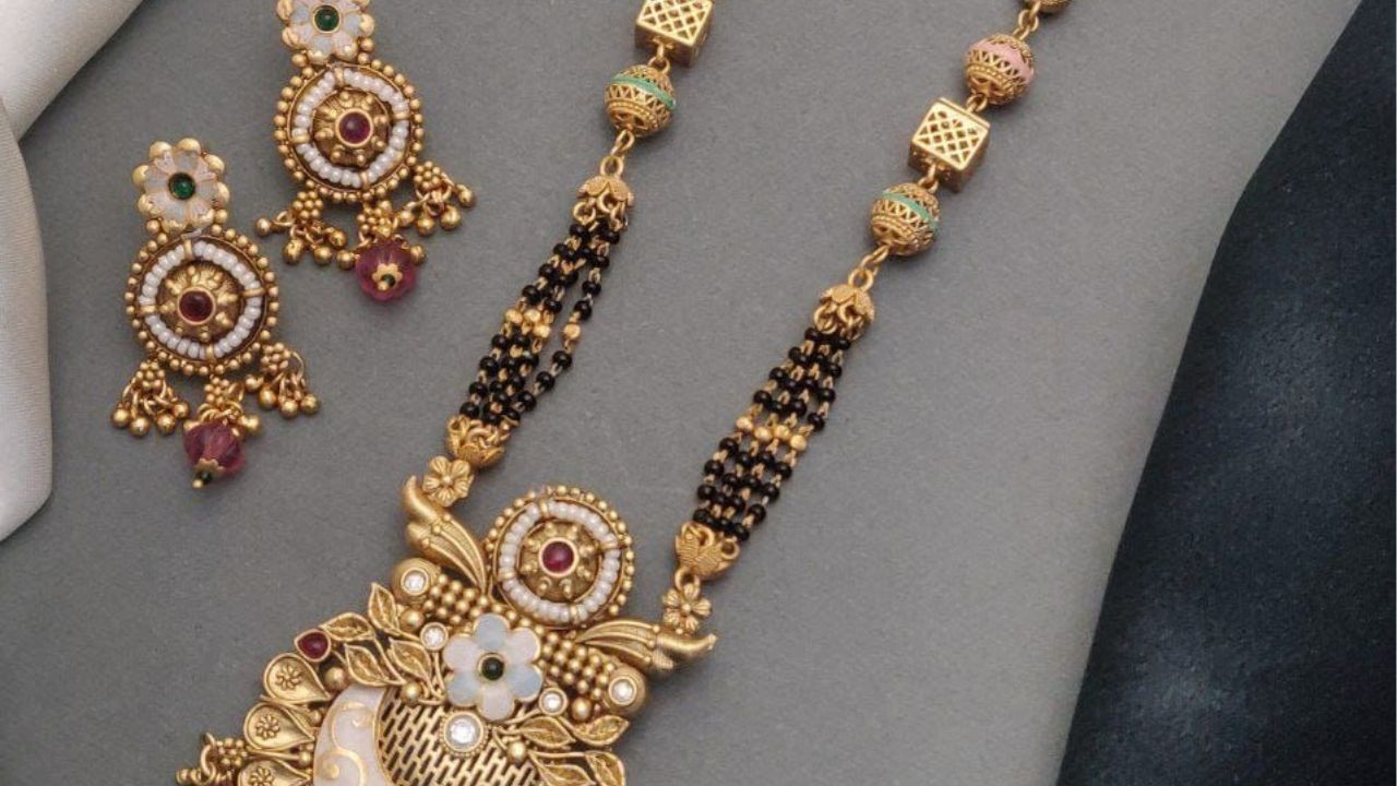 Asto Tips: मंगळसूत्र वारंवार तुटण्याचा नेमका काय आहे अर्थ, जाणून घ्या