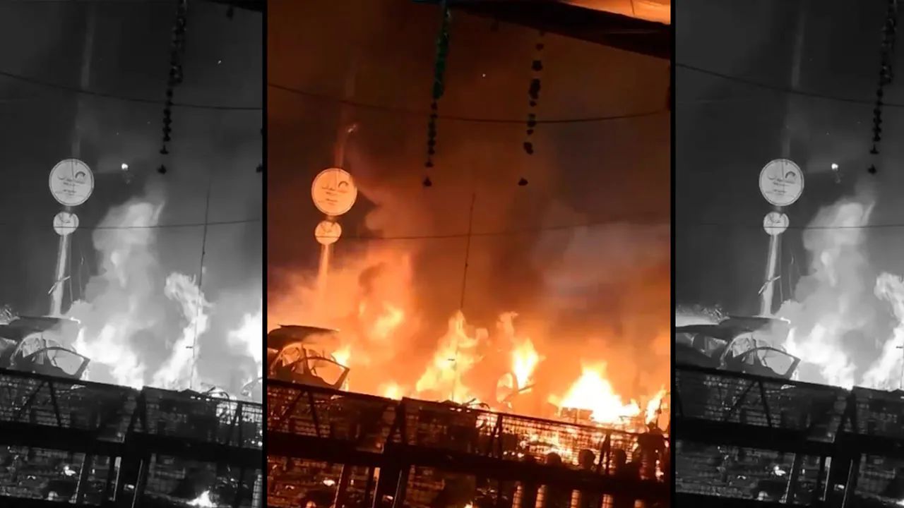 Delhi Blast Photos: बॉम्बस्फोटानंतर हादरली दिल्ली, मेट्रोच्या खिडक्या तुटल्या, वाहनांचे तुकडे झाले… फोटो पाहून तुमचाही उडेल थरका