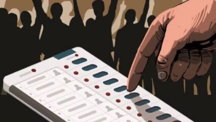 Maharashtra Local Body Election : एक नगराध्यक्ष, २३ नगरसेवकांसाठी ३५ केंद्रांवर मतदान! धरणगावात प्रशासनाची तयारी पूर्ण