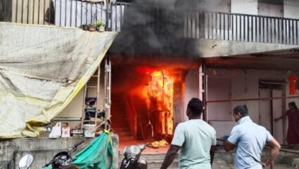 पाचगणीत घराला भीषण आग; अनेक संसारोपयोगी वस्तू आगीत जळून खाक, 4 लाखांचे नुकसान