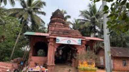 तुम्हाला माहीत आहे का? भाद्रपद महिन्यात नाही तर होते दिवाळीमध्ये या बाप्पाची स्थापना