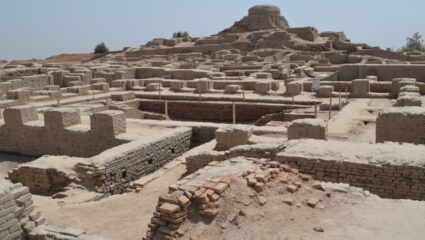 Indus Valley : ‘5000 वर्षांपूर्वी सिंधू संस्कृती अचानक संपली…’; IITटीच्या शास्त्रज्ञांनी शोधून काढले ऱ्हासामागचे खरे कारण