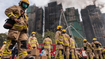 Hong Kong Fire : 70 वर्षातील सर्वात मोठी आपत्ती; 4,600 लोकांची घरे उद्ध्वस्त, हाँगकाँग आगीत 94 जणांच्या मृत्यूंना जबाबदार कोण?