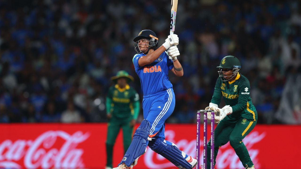 IND W vs SA W Final Match Live : जेतेपद एक पाऊल दूर! भारताचे दक्षिण आफ्रिकेसमोर 299 धावांचे लक्ष्य; शेफाली-दीप्ती चमकली