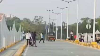 Pune News : ‘गरजा बाजूला ठेवून दिखावा…’, ३० कोटींत बांधलेला पूल १९ कोटींच्या सौंदर्यीकरणासाठी बंद केल्याने नागरिकांचा प्रश्न 