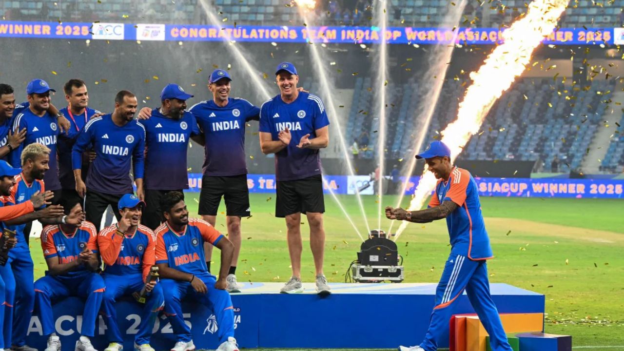 Asia cup 2025 : आशिया कपच्या ट्रॉफी वाद मिटणार? अनेक पर्यायांवर काम करत असल्याचे BCCI सचिवांची माहिती