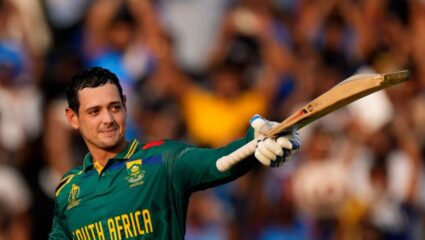 PAK vs SA :  पुनरागमन करणाऱ्या क्विंटन डी कॉकने रचला वर्ल्ड रिकॉर्ड! कोहली आणि विल्यमसनला टाकले पिछाडीवर 