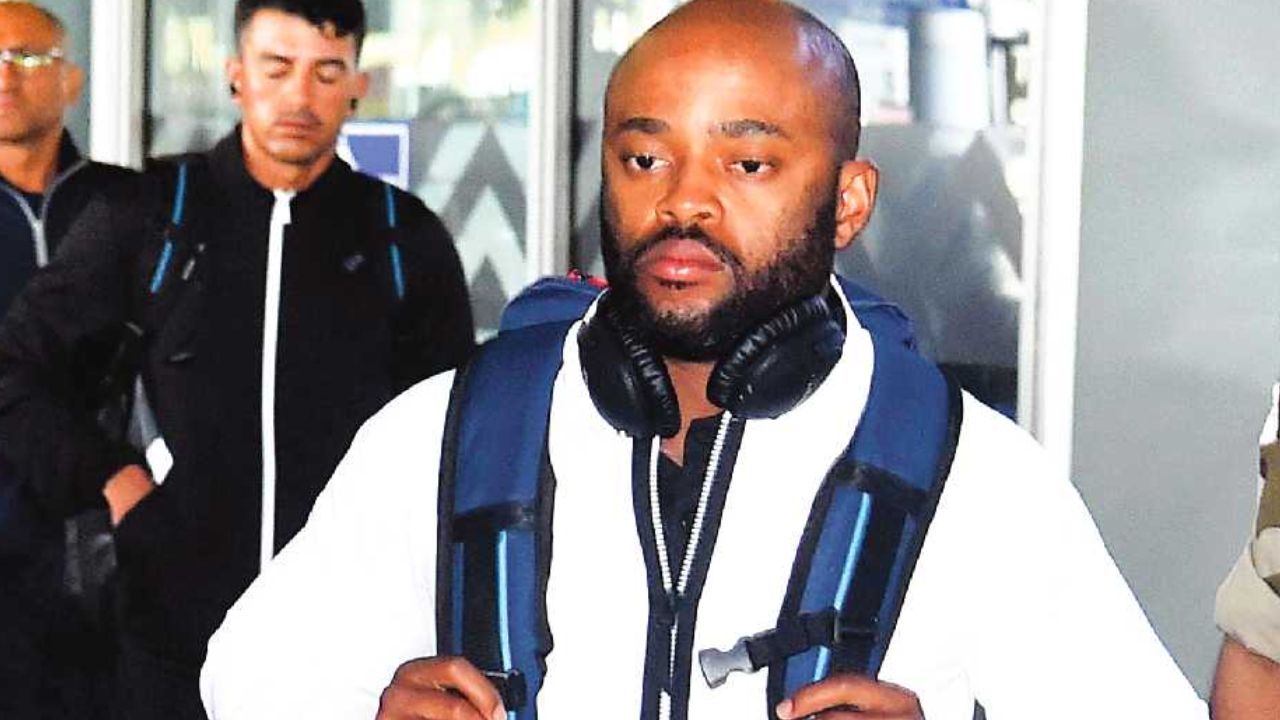 IND vs SA Test series : दक्षिण आफ्रिका संघ कोलकात्यात ठेवले पाऊल! कसोटी मालिकेत भारताविरुद्ध करणार दोन हात…