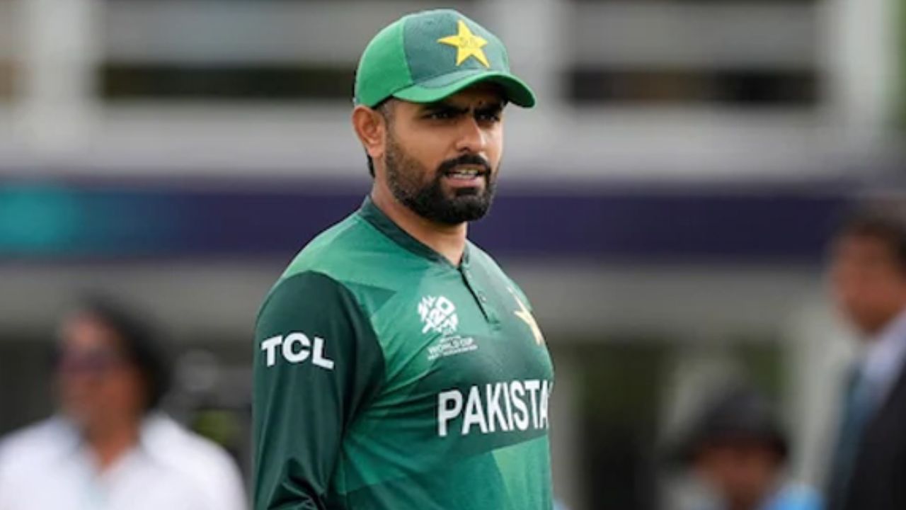 PAK VS SL : मैदानावर राग दाखवणे पडले महागात! बाबर आझमला ICC सुनावली शिक्षा: नेमकं प्रकरण काय? 