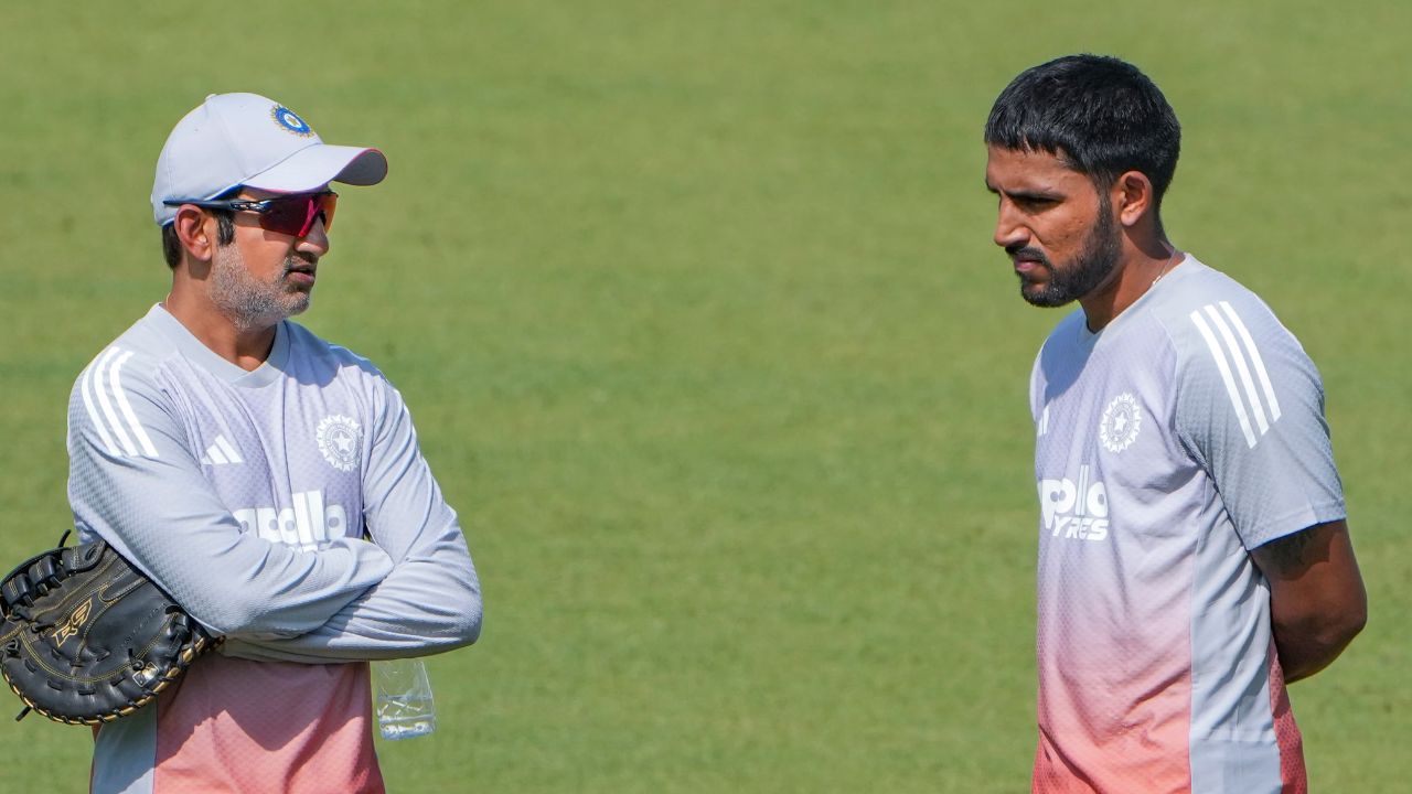 IND VS SA 2nd Test : सुदर्शन, ज्युरेलचा खास सराव! सिंगल पॅड घालून गेले फिरकीला सामोरे; पर्यायी सत्रात दोघांनी गाळला घाम