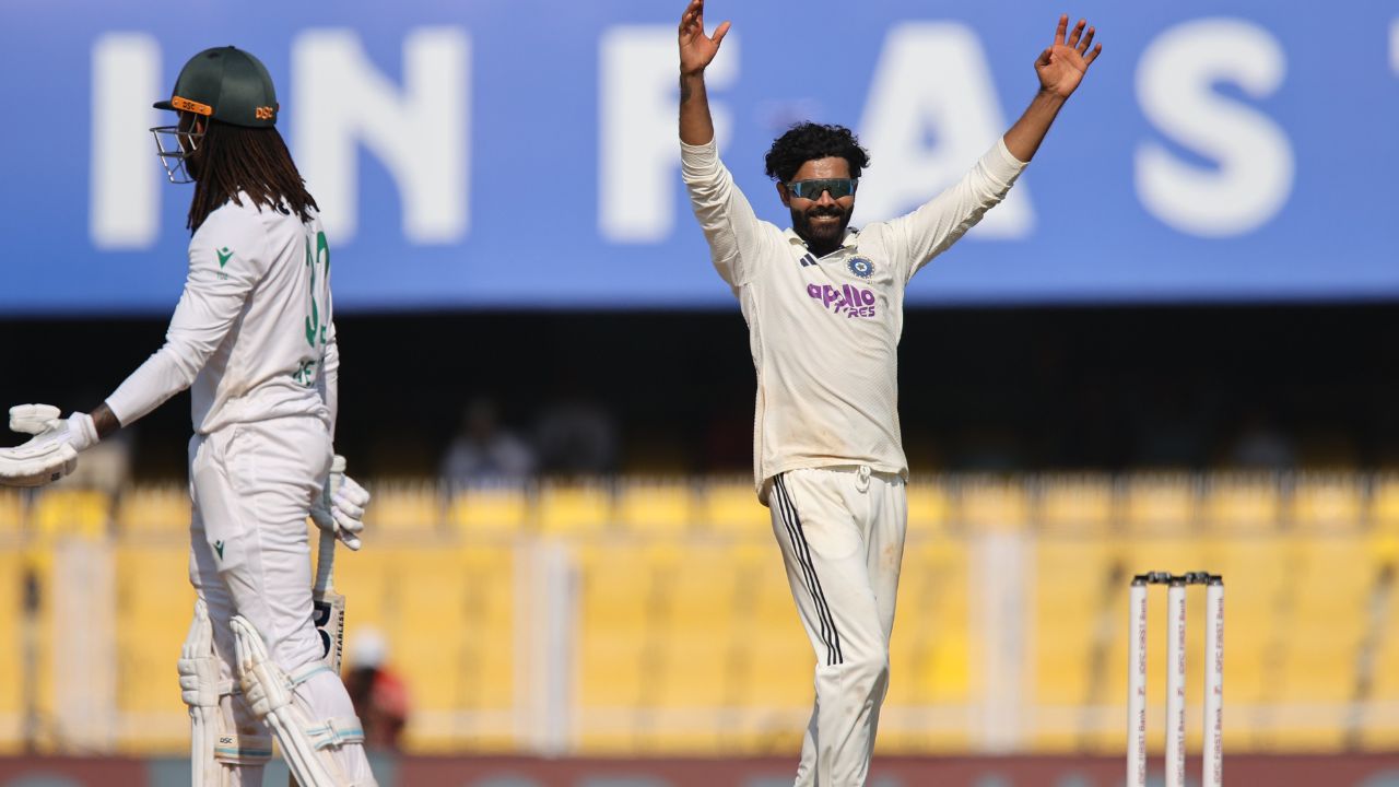 Ind vs Sa 2nd Test : दोन बळी अन् रवींद्र जडेजाने रचला इतिहास! दक्षिण आफ्रिकेविरुद्ध केला ‘हा’ पराक्रम 