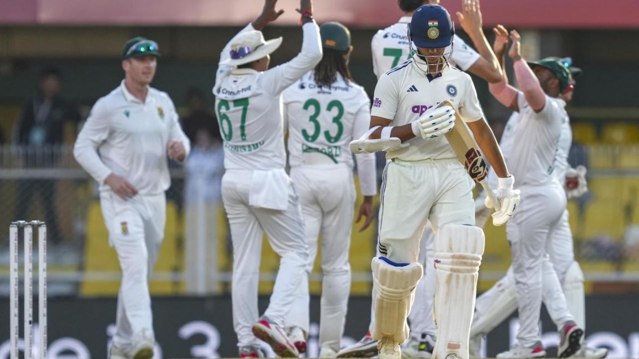 Ind vs Sa 2nd Test : “सातत्याचा अभाव अन् अष्टपैलू खेळाडूंवर…” माजी दिग्गज खेळाडूंची भारतीय संघातील सततच्या बदलांवर टीका