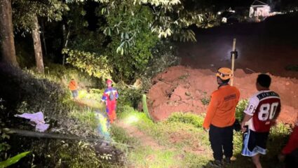 Indonesia : इंडोनेशियातील मध्य जावामध्ये मुसळधार पावसामुळे झालेल्या भूस्खलनात दोन जणांचा मृत्यू, 21 जण बेपत्ता