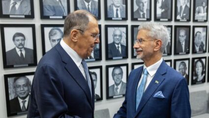 India Russia Relations : भारत-रशियाची कूटनीतिक हालचाल; पुतिनच्या दिल्ली दौऱ्यापूर्वी जयशंकर मॉस्कोला भेट देणार, कारण काय?