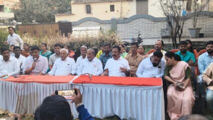 कोल्हापूरच्या ‘या’ निवडणुकीत येणार रंगत; एक-दोन नव्हेतर तीन आघाड्या एकत्र