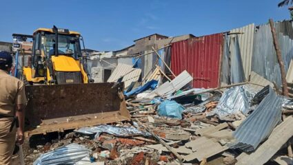 मालवणी, अंबोजवाडी परिसरात एक हेक्टर शासकीय जमीन अतिक्रमणमुक्त