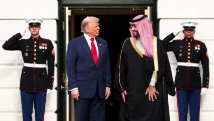 Trump Saudi Deal : ट्रम्प यांनी सौदी अरेबियाला दिला ‘Major Non-NATO Allies’ दर्जा; पाकिस्तानसह फक्त 20 देशांना हा सन्मान