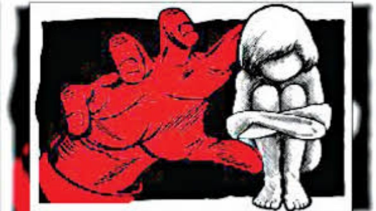 Uttarpradesh Crime: ५ वर्षीय चुमुकलीवर बलात्कार,  प्रकृती गंभीर; CCTV फुटेजच्या आधारे 12 वर्षीय अल्पवयीनाला अटक