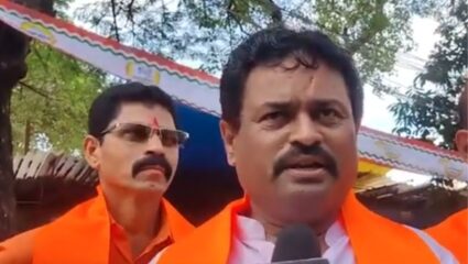 MUMBAI : MVA-MNS चा मुंबईत ‘सत्याचा मोर्चा’, सोलापूरहून मनसे कार्यकर्ते मुंबईत दाखल