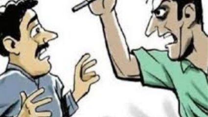 Solapur Crime: धक्कादायक! हॉटेल मालकाकडून मॅनेजरला नग्न करून लोखंडी पाईपने मारहाण; व्हिडिओ व्हायरल