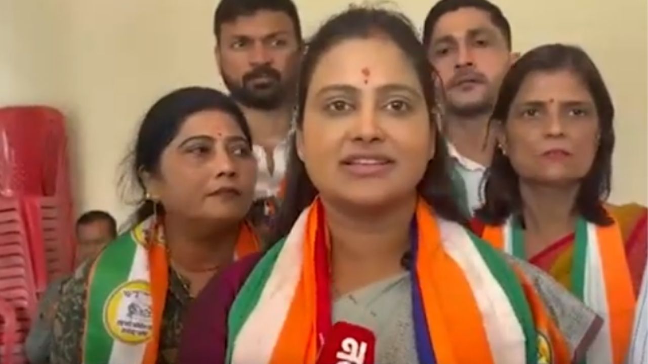 Bhavana Ghanekar : उरण नगराध्यक्षपदासाठी भावना घाणेकरांचा अर्ज दाखल