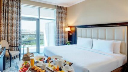 Chhatrapati Sambhajinagar: बनावट UPSC अधिकारी बनून ६ महिने पंचतारांकित हॉटेलमध्ये वास्तव्यास; अफगाण–पाक संबंध उघड