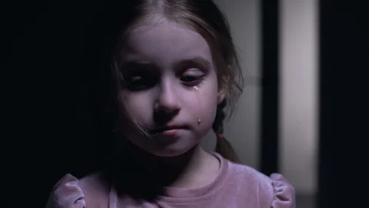 Mumbai Crime: मामा-मामीनेच चिमुकलीला विकलं; दुप्पट रकमेवर पुढे विक्री,  48 तासांत पोलिसांनी केली सुटका