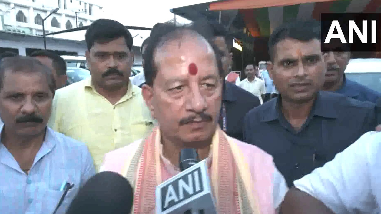 मोठी बातमी! बिहारचे DCM विजय सिन्हांच्या ताफ्यावर हल्ला; नक्की घडले काय?