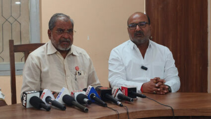 Maharashtra Politics: “शेतकऱ्यांना सरसकट कर्जमाफी न दिल्यास…”;  राजू शेट्टींचा सरकारला निर्वाणीचा इशारा