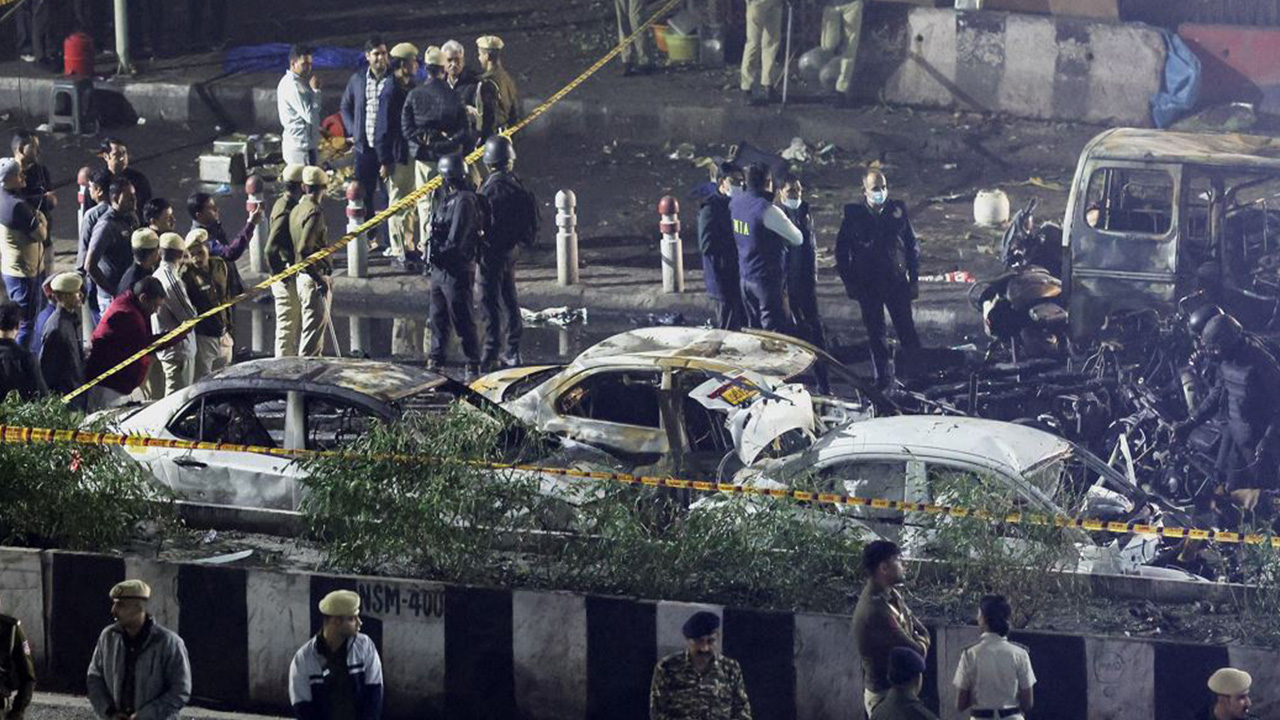 Delhi Blast मध्ये वापरण्यात आलेली कार कोणाची? काही वेळातच सापडला ‘तो’ व्यक्ती; वाचा धक्कादायक माहिती
