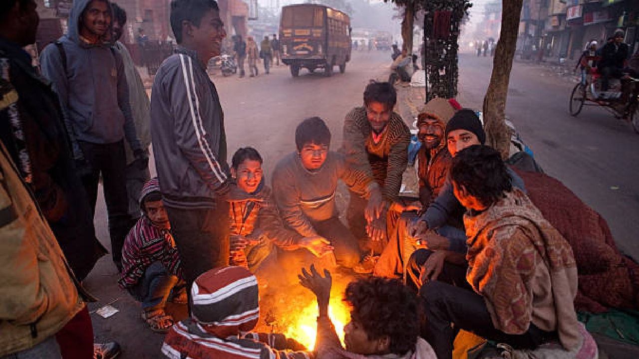 Pune News: पुण्यात हुडहुडी! शहरातील तापमानात कमालीची घट; थंडीचा कडाका वाढला