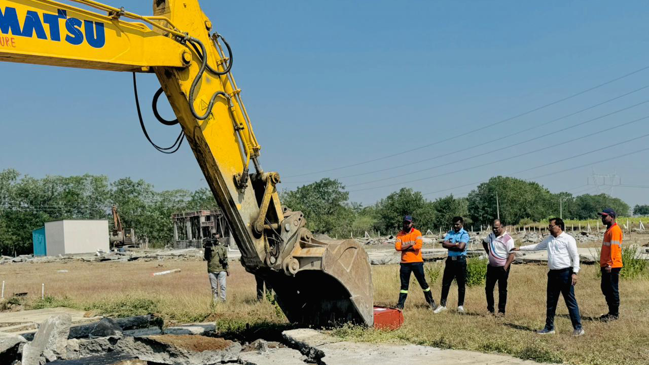 अनधिकृत प्लॉटिंगला बसणार आळा! PMRDA ची पुरंदरमध्ये धडक कारवाई; नागरिकांची फसवणूक होत असल्याने…