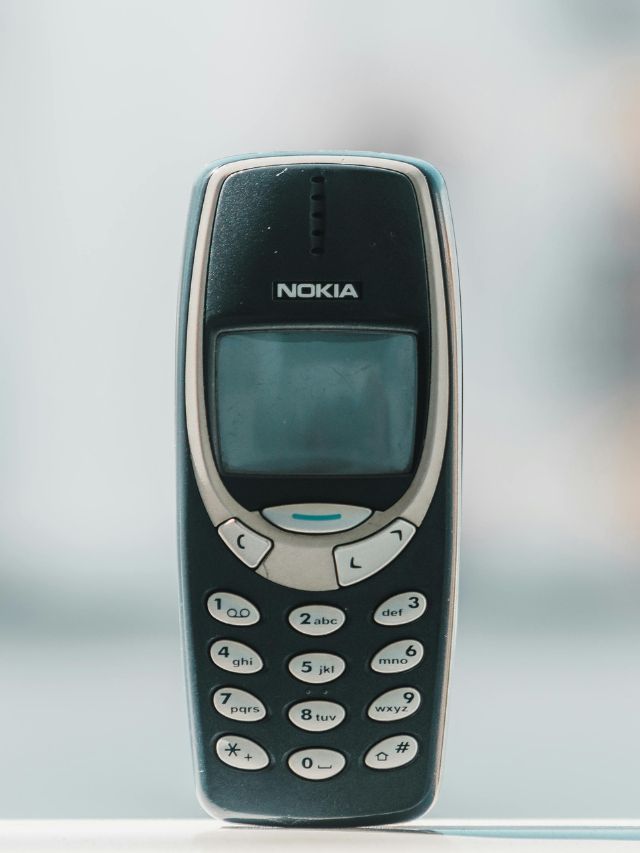 टॉर्च असलेला तो फोन, आतपर्यंत 25 कोटी युनिट्सची विक्री