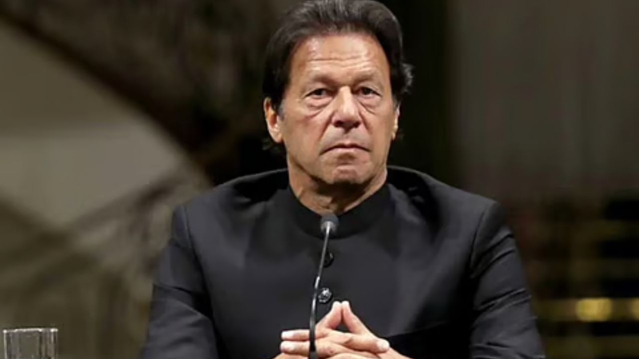 माजी पाक PM इम्रान खानवरुन पाकिस्तानमध्ये गोंधळ सुरुच; सरकारने बोलवली आपत्कालीन बैठक, नेमकं कारण काय?
