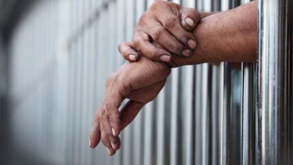 Prison Overcrowded: राज्यभरातील कारागृहे झालीत ओव्हरक्राउड! कारागृहातील सेवांवर येतोय अतिरिक्त ताण