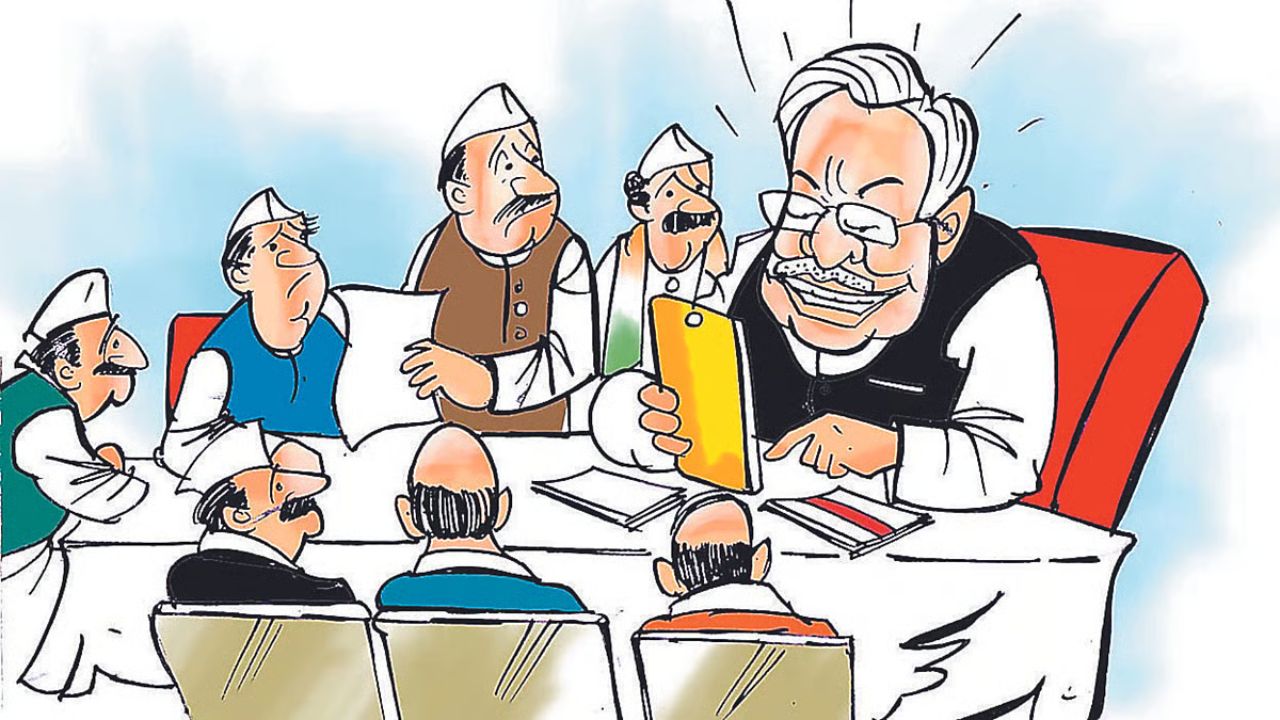 Nagpur Politics: महायुती तुटली; मविआ फुटली नागपुरात शिंदेसेना स्वबळावर, तर भाजपचे ‘वेट अॅण्ड वॉच’