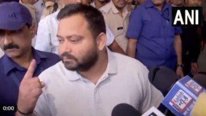 Bihar elections: तेजस्वी यादवने बजावला मतदानाचा हक्क; १४ तारखेला सरकार स्थापन करणार असल्याचा केला दावा